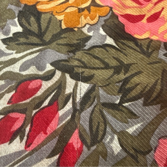 Perry Ellis Blue Floral Scarf - Picture 8 of 8